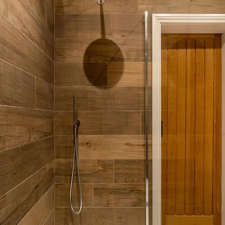 בית נופש Dovedale *